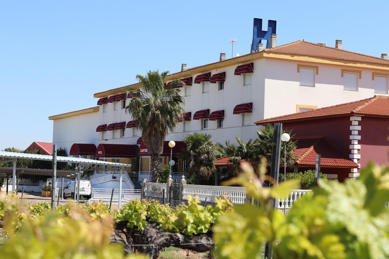 Hotel Acosta Ciudad De La Musica Villafranca de los Barros Exterior photo